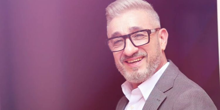 سعيد الصنهاجي يتألق من خلال جديده الفني “الدكالية”