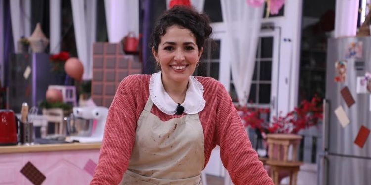 بسبب وصولها نصف مليون متابع..حليمة مكيكة تحتفل عن طريق “إخراج الصدقة” (فيديو)
