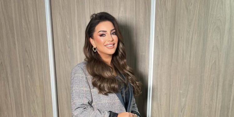 شهرزاد عكرود تقلق جمهورها “كلشي كينافق كلشي”..فمن تقصد بكلامها ؟