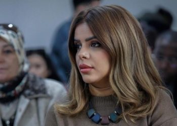 مخرجة فيلم “البرتقالة المرة” تمر بوعكة صحية