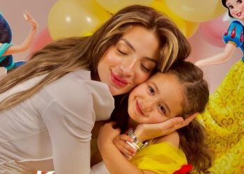 خولة كوين تحتفل بعيد ميلاد ابنتها وتصفها ب “الفتاة الحساسة الذكية”