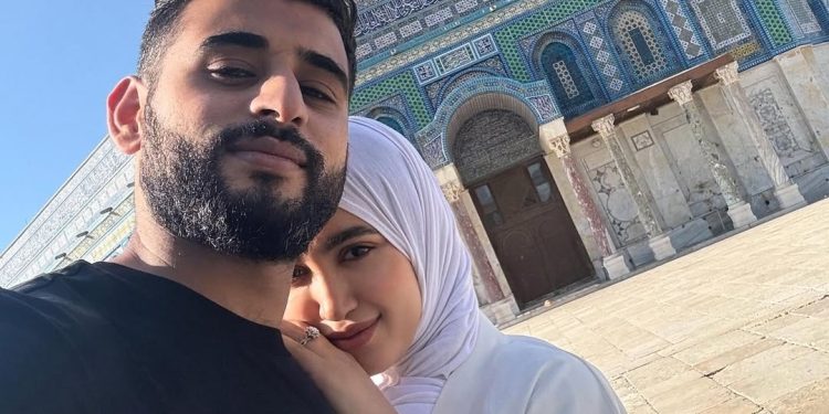 زينب أسامة..تروج إلى جديدها الفني أو تلمح لى طلاقها ؟