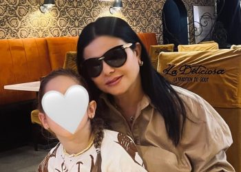 من قلب منزلها..لطيفة رأفت متوترة بسبب الزلزال