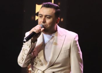 زكرياء الغافولي يعد جمهوره بمفاجأة..تفاصيل