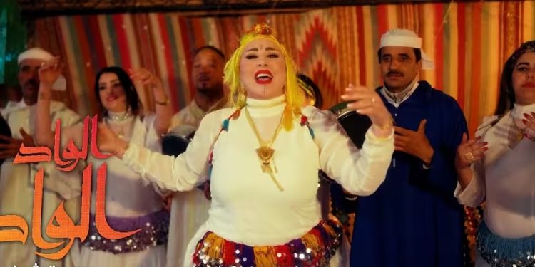 بالفيديو..سعيدة شرف تطلق جديدها الفني (الواد)