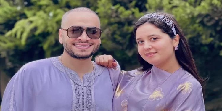 بعد طلاقهما..عبد الله أبو جاد يدافع عن سارة أستيري ويصفها ب “بنت الناس”