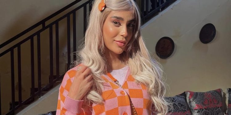 كريمة غيث مفتخرة بمشاركتها في العمل الرمضاني “رحمة”..(صور)