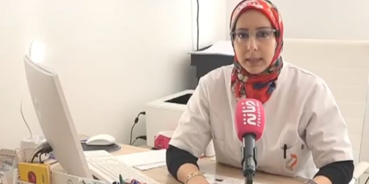 صحتك مع فنانة.. كيفية التشخيص المبكر لمرض سرطان الثدي