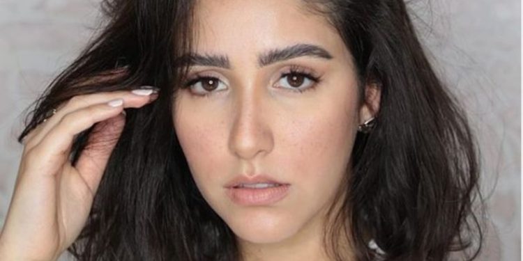 الموت يفجع روعة بيوتي..