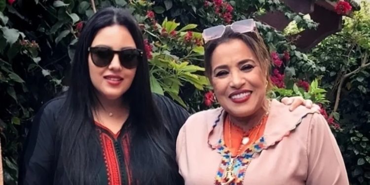 نجاة عتابو تواصل تشجيع ابنتها في خطوة جديدة..صورة