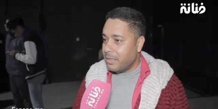محمد الحوضي: “تفاعل الجمهور زوين مع المسرحية/ اشتغالي مع سكينة درابيل وعبد الحق مجاهد/ الجرأة “
