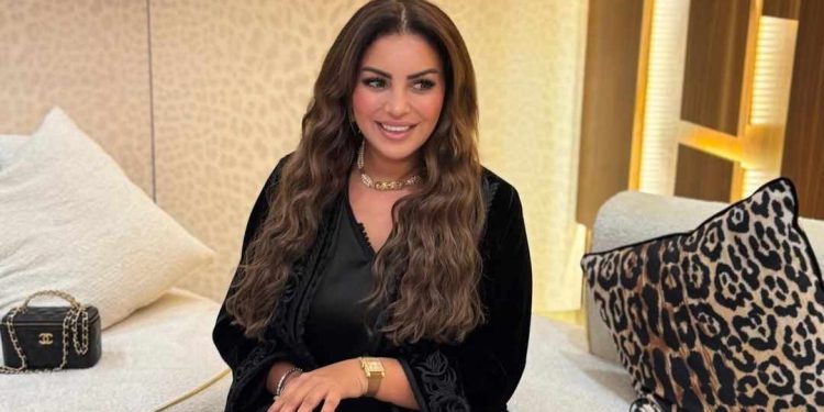 شهرزاد عكرود تثير الجدل: “كيتسناو غي فوقاش يشوفوك مهرس”٠٠فمن تقصد بكلامها ؟