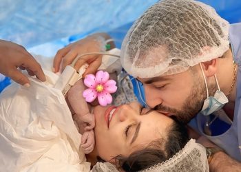 رفقة زوجها..فاطمة الزهراء لحرش تستقبل أول مولودة لهما ويكشفان عن إسمها..(صور)