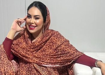 باللباس الصحراوي المغربي.. نجاة الرجوي تحيي حفلا فنيا متميزا