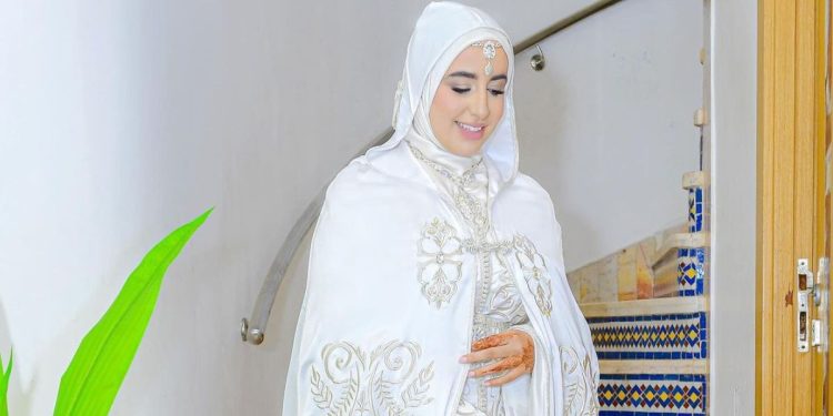 هاجر أرسلان تكشف حقيقة حملها..