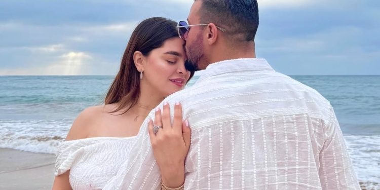 رفقة زوجها..وفاء هبا تحتفل بعيد ميلاد زواجها 10 (صور)