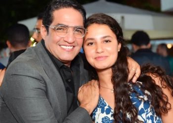 بكلمات مؤثرة..هشام الوالي يتمنى عيد ميلاد سعيد إلى إبنته
