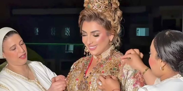بعد الطلاق..إيمان كوين تجدد العهد رفقة زوجها السابق (فيديو)