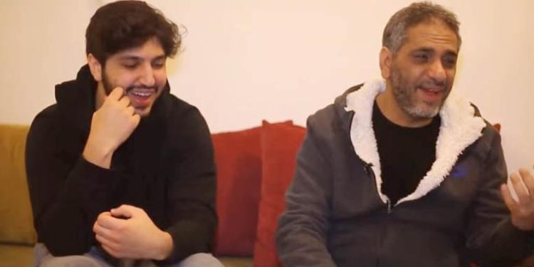 محمد شاكر يعلن عن مفاجأة فنية رفقة والده..تفاصيل