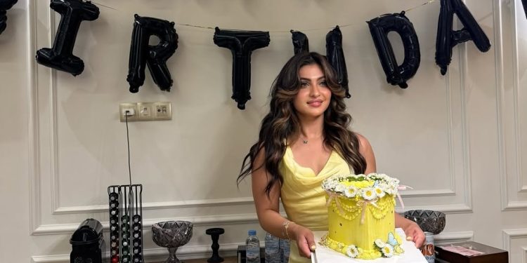 بالفيديو..سارة دين تحتفل بعيد ميلادها: “28 سنة من النضج”