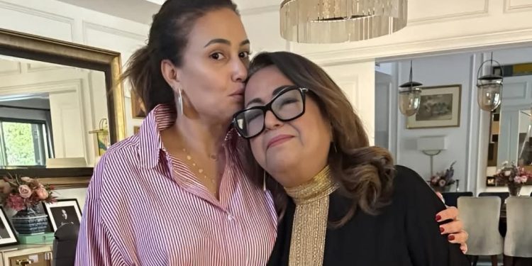 والدة الفنانة هند صبري في ذمة الله ..
