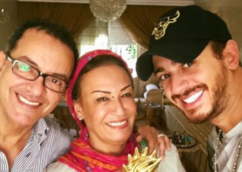 سعد لمجرد يوجه رسالة خاصة إلى والديه ويصفهما ب”السند الحقيقي”