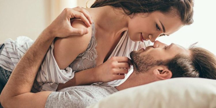 أهم نقاط ضعف الرجل في الفراش وكيف تستغلينها ؟