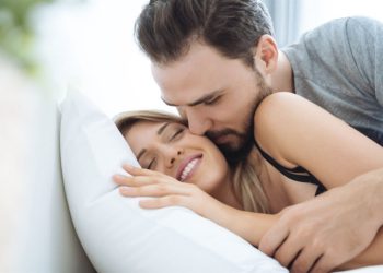 المناطق الأكثر شهوة عند الرجل والمرأة..تعرف عليها