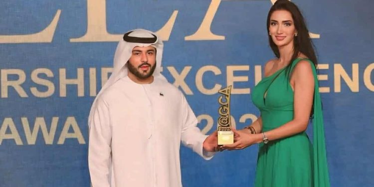 المغربية شروق الشلواطي تكرم كأيقونة للجمال والأناقة (صور)
