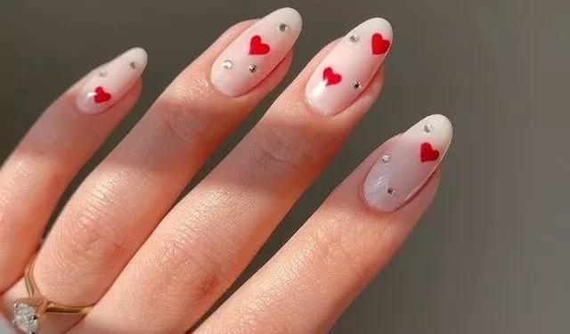 أشكال صيفية للأظافر..إعتمدي عليها (صور)