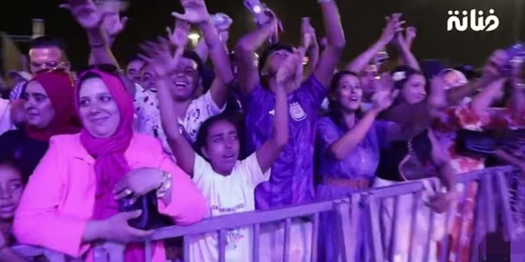الجمهور الرباطي يرقص على أنغام ألمع الفنانين المغاربة خلال افتتاح مهرجان “Raba’frica”