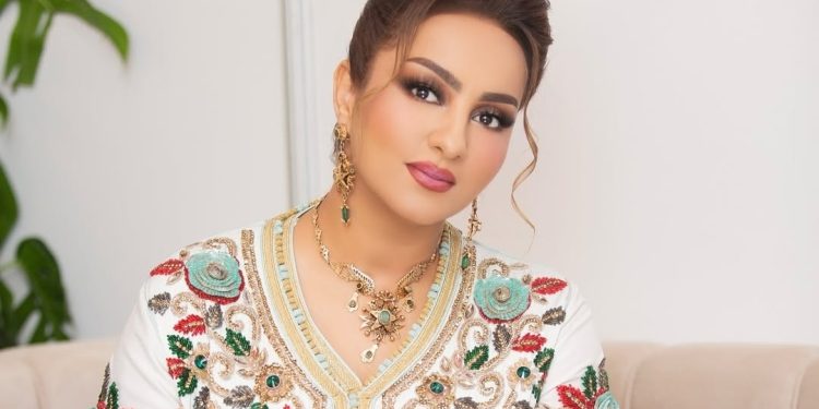 زينة الداودية توجه رسالة إلى والدتها..
