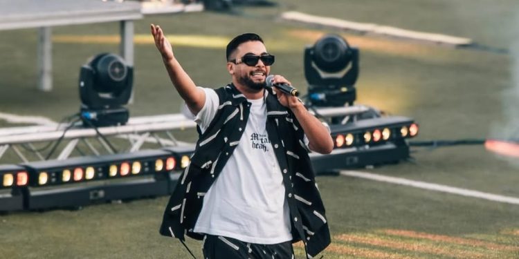 منعم السليماني يحتفل ب 100 مليون مشاهدة لأغنيته “جدي وجدك”