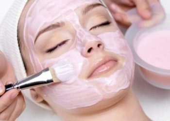 تنظيف عميق للبشرة من منزلك..خطوات ووصفات