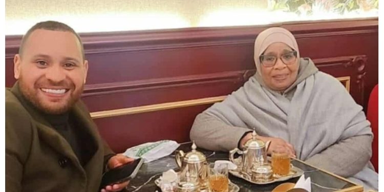 بالصورة..محمد الريفي يكشف عن اشتياقه إلى والدته