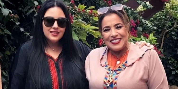 ابنة الفنانة نجاة عتابو: “أنا تعرضت للغدر ولبارح كان زواجي وقريب غادي نطلق لهاد السبب”