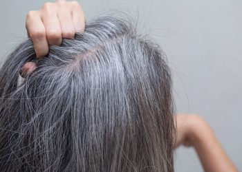 ظهور الشعر الأبيض في الشعر..أسبابه