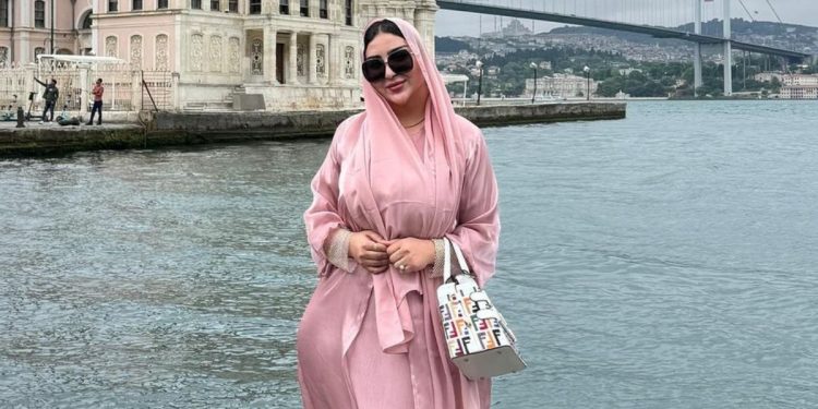 صوفيا أولحيان تصدم متابعيها بخبر طلاقها