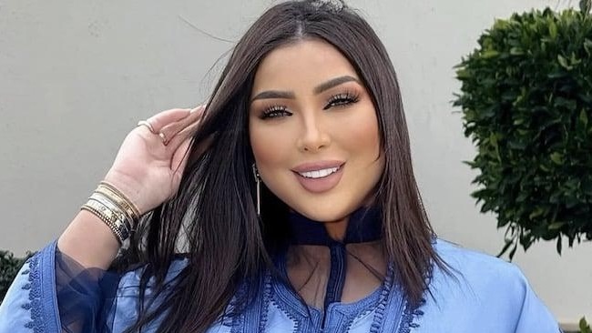 دنيا بطمة تغير تاريخ حفلها الفني بالبيضاء ..تفاصيل