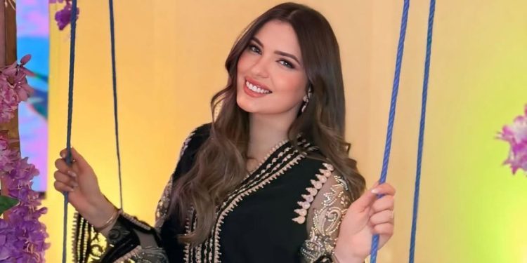 الممثلة فاطمة الزهراء قنبوع تحتفل بعيد ميلادها (صورة)