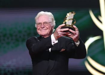 المهرجان الدولي للفيلم بمراكش يكرم الفنان المصري “حسين فهمي”