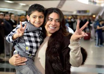 بالصورة..نجاة الرجوي: “ابني شمس حياتي وهدية من الله”