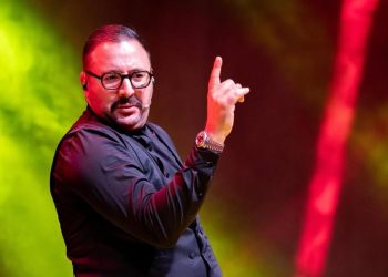 عرض “الحب” للفنان إيكو بمدينة شفشاون