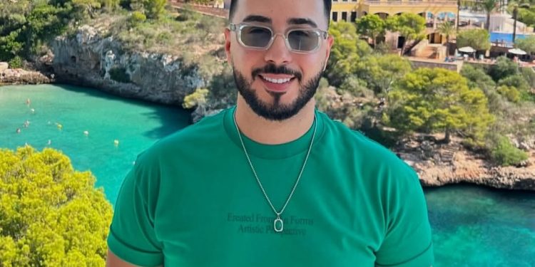 بدر سلطان يستعد إلى حفله الفني بالديار الإيطالية..تفاصيل