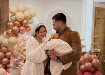 وسط تبريكات المتابعين..فلة تضع مولودتها الأولى (صور)