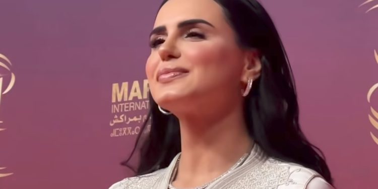 وداد لمنيعي تخلق الجدل بشراء باروكة ب 7 ملايين..فيديو