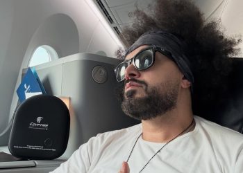 عبد الفتاح الكريني يقدم أحسن أغنية في التاريخ..تفاصيل
