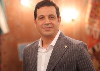 عدنان موحجة يثير الجدل..فمن يقصد بكلامه ؟