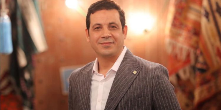 عدنان موحجة يثير الجدل..فمن يقصد بكلامه ؟