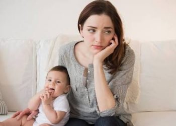 نفور الأم من رضيعها بعد الولادة..حقيقة صامتة